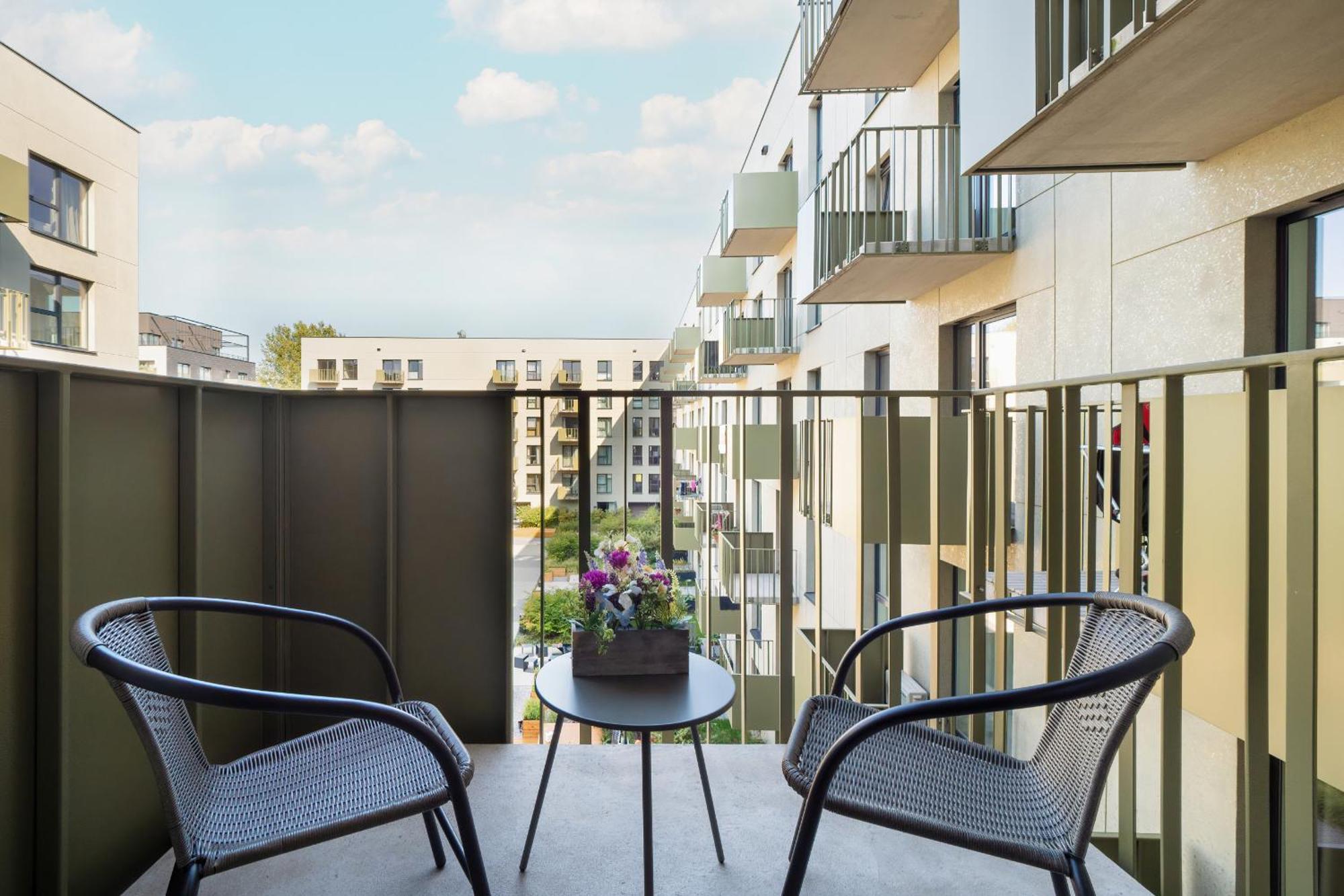 Luksusowe Studio W Lodzi Z Biurkiem, Balkonem I Klimatyzatorem By Renters Prestige Exterior foto